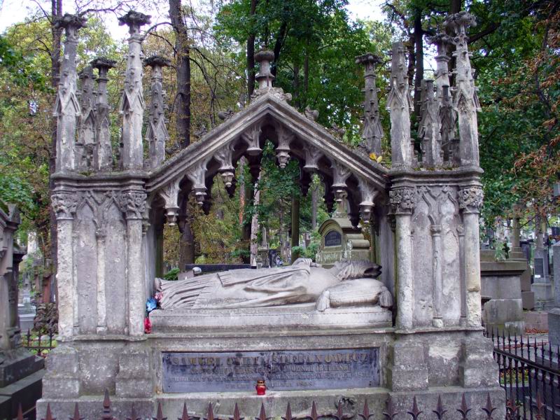 Старое польское кладбище